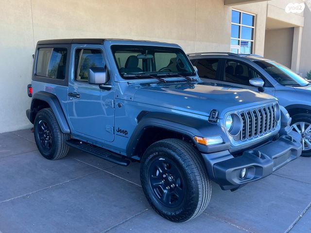 מודעת רכב ג'יפ רנגלר