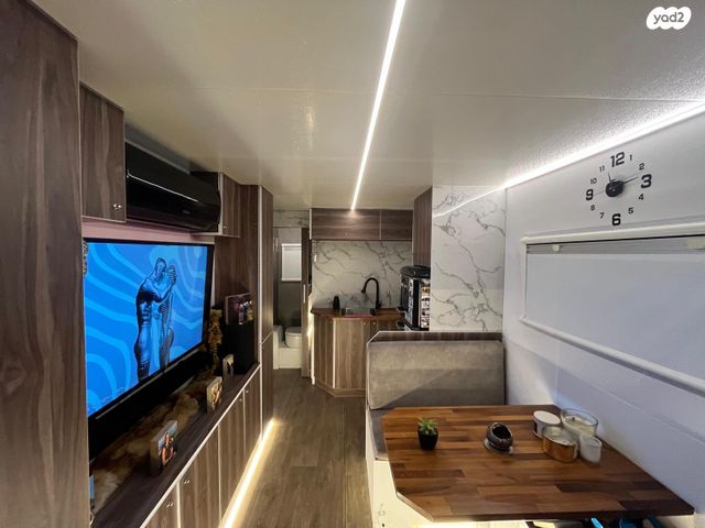 מודעת רכב נגרר (קראוון נגרר)