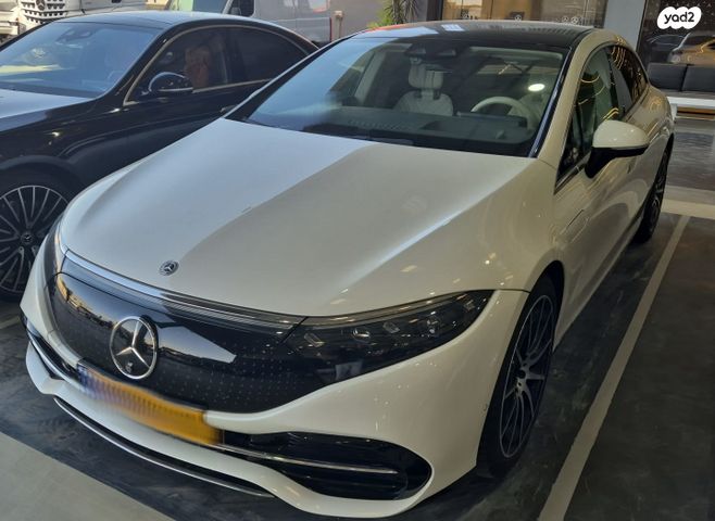 מודעת רכב מרצדס-בנץ EQS