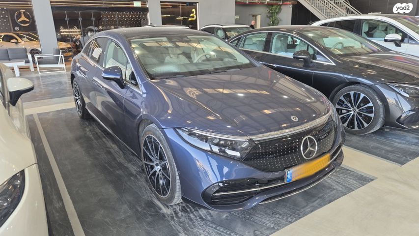 מודעת רכב מרצדס-בנץ EQS 1