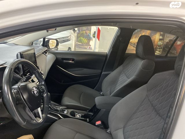 מודעת רכב טויוטה קורולה 1