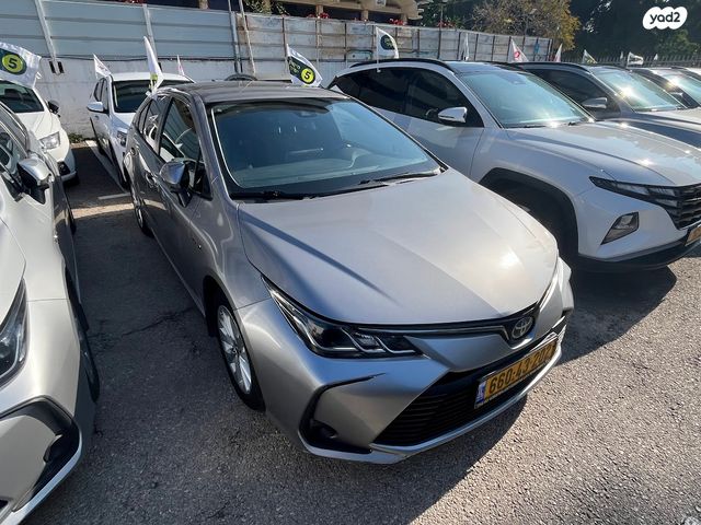 מודעת רכב טויוטה קורולה