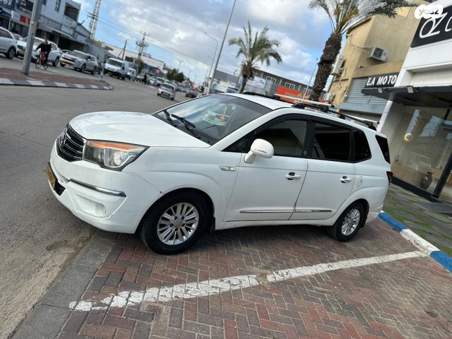 מודעת רכב סאנגיונג רודיוס 2