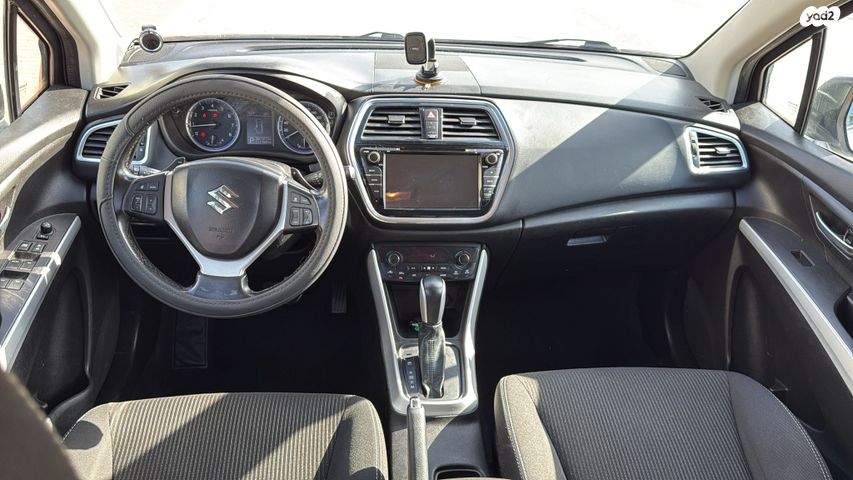 מודעת רכב סוזוקי קרוסאובר 2