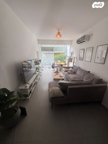 שדרות ודג'ווד 38