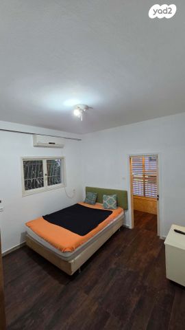 בעל שם טוב 6