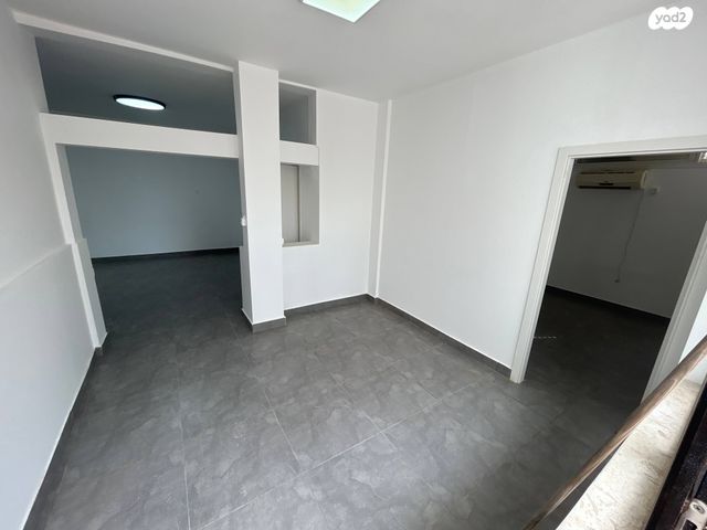 דרך הצנחנים 1