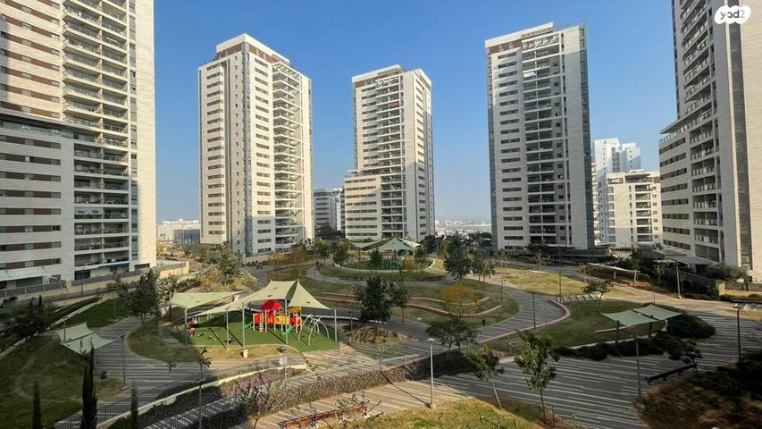 חיים הרצוג 17