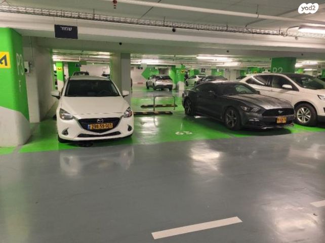 דרך מנחם בגין 144