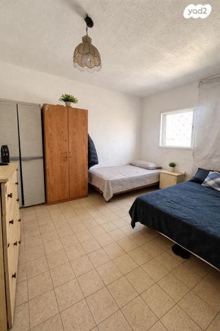 מודעת נכס, בת ים