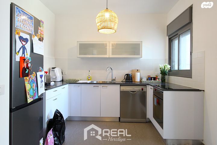 גדעון האוזנר 