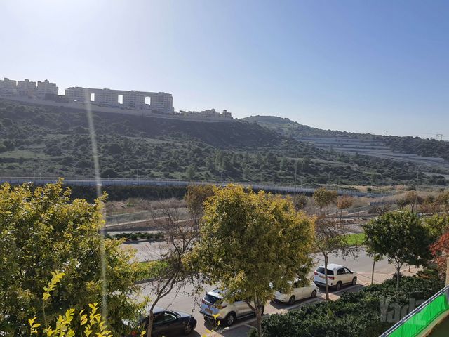 טריפלקס למכירה בבית שמש (תיווך) — 2