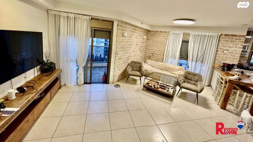 אהוד מנור 17