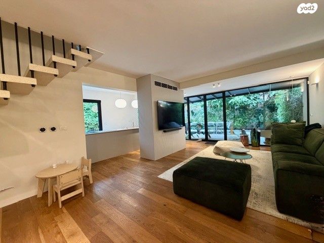 דו משפחתי, רמת חן, רמת גן