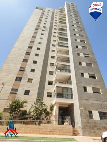 מודעת נכס, המגדל הלבן 4, שאר העיר, רמלה