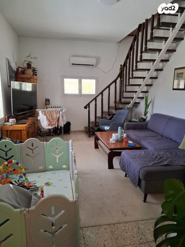 מודעת נכס, תל מונד