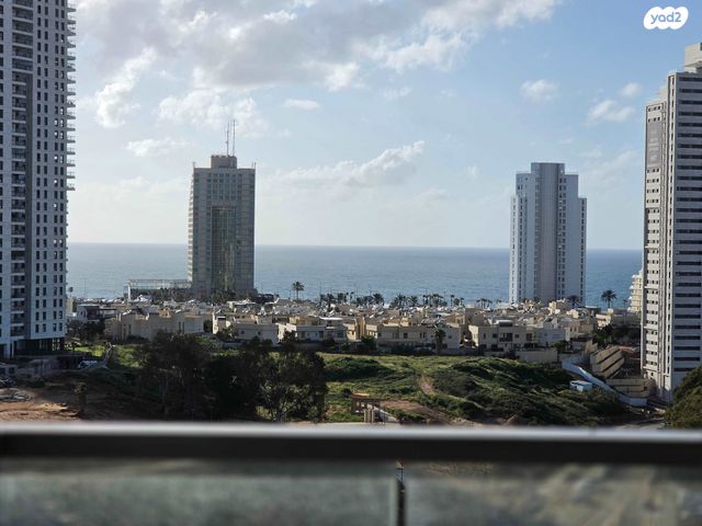 דירה, נוף הטיילת, נתניה