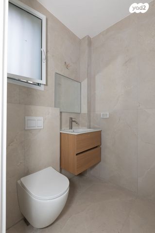 מודעת נכס, הצפון הישן - דרום, תל אביב יפו