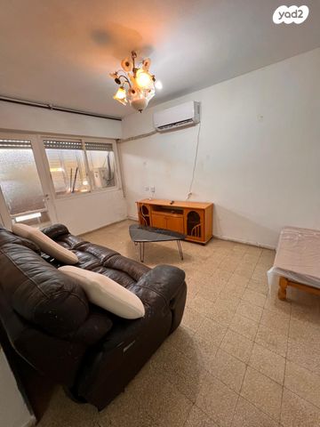 מודעת נכס, ירושלים, טירת כרמל