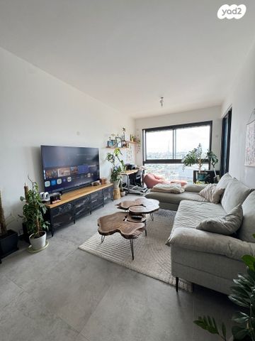 מודעת נכס, דרך שלמה, פלורנטין, תל אביב יפו