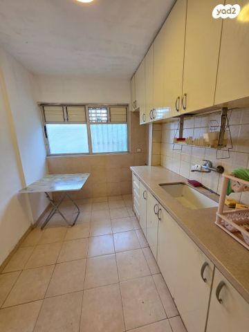 ד"ר וייסבורג 