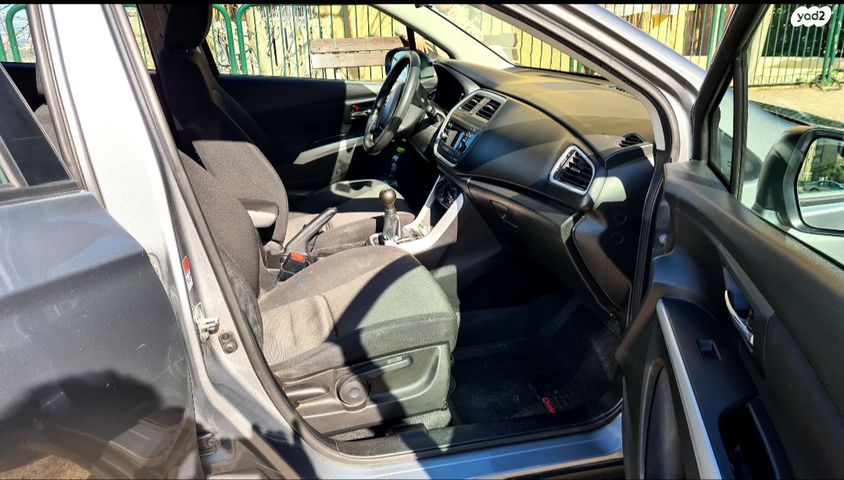 מודעת רכב סוזוקי קרוסאובר