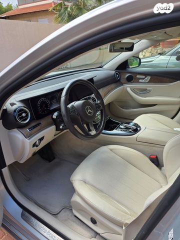 מודעת רכב מרצדס-בנץ E-class