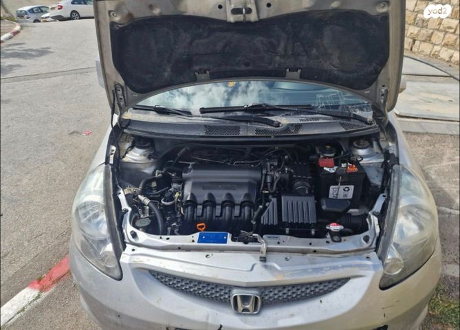 מודעת רכב הונדה ג'אז