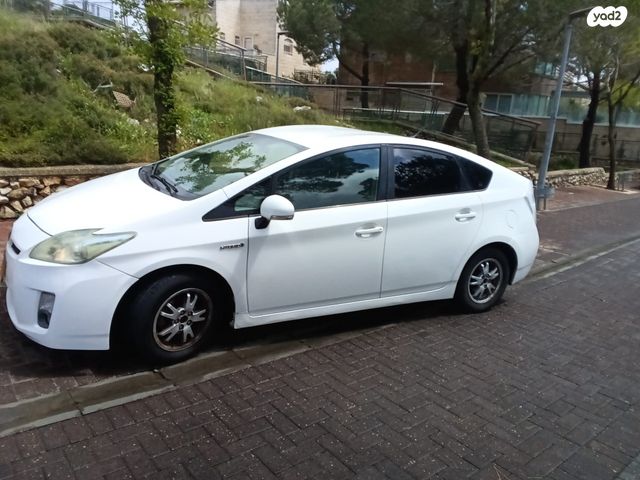 מודעת רכב טויוטה פריוס