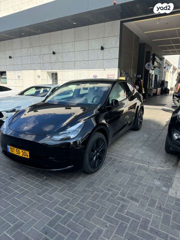 מודעת רכב טסלה מודל Y