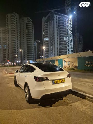 מודעת רכב טסלה מודל Y