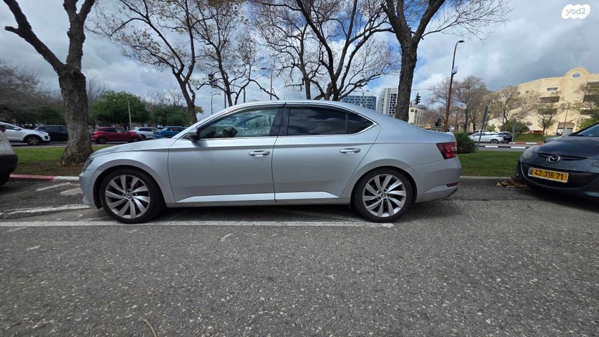 מודעת רכב סקודה סופרב