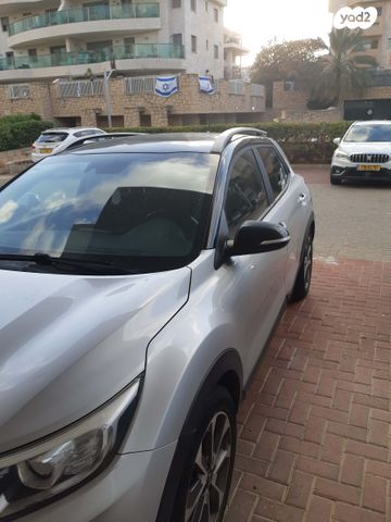 מודעת רכב קיה סטוניק