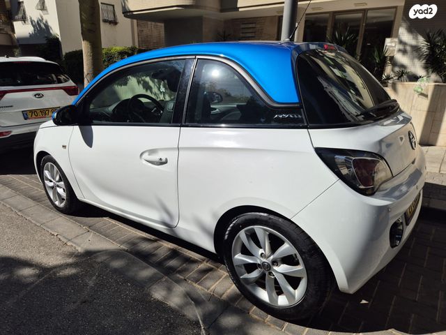 מודעת רכב אופל אדם