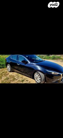 מודעת רכב מאזדה 3