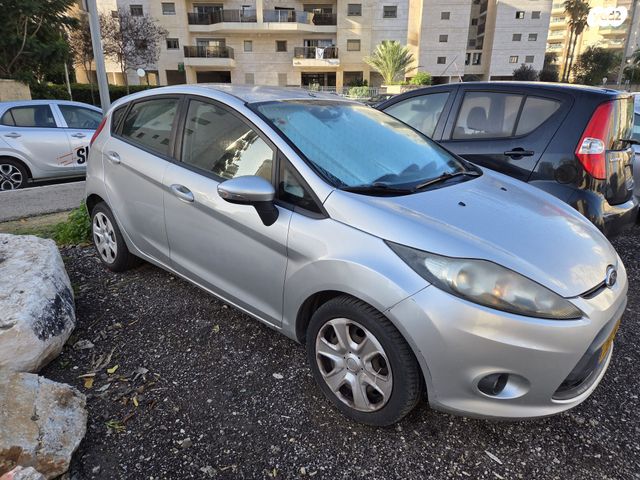 מודעת רכב פורד פיאסטה