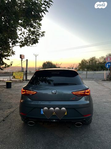 מודעת רכב סיאט לאון