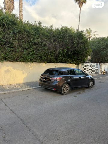 מודעת רכב לקסוס CT