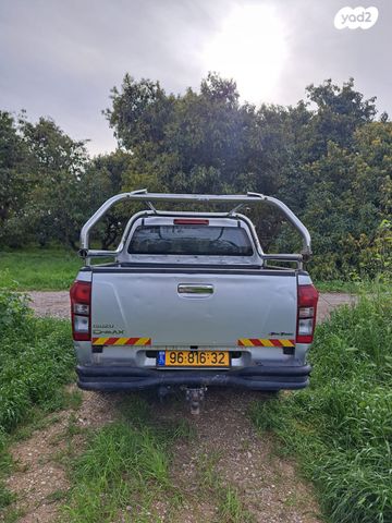 מודעת רכב איסוזו די-מקס