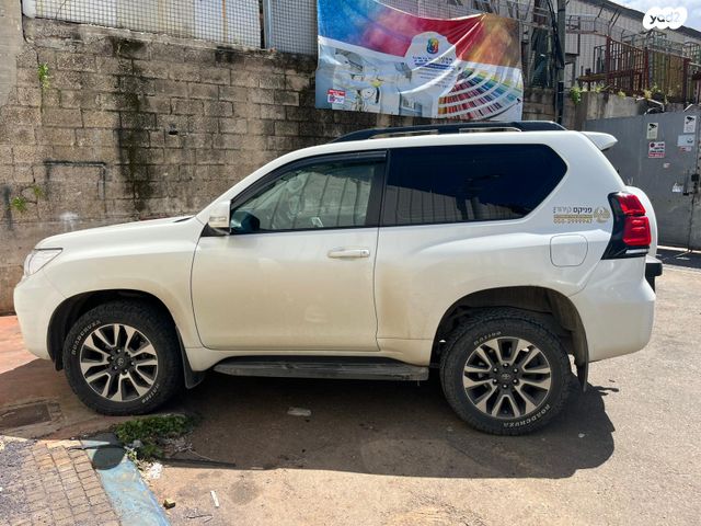 מודעת רכב טויוטה לנד קרוזר 2