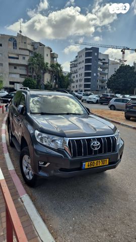 מודעת רכב טויוטה לנד קרוזר