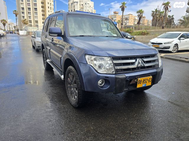 מודעת רכב מיצובישי פג'רו 1