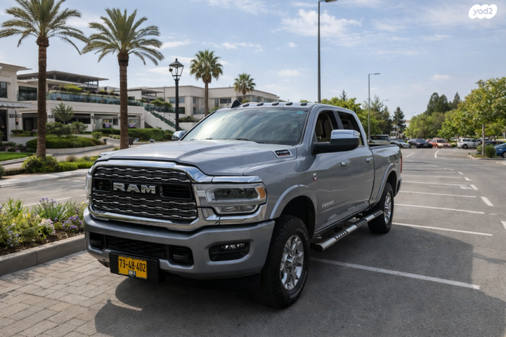 מודעת רכב דודג'