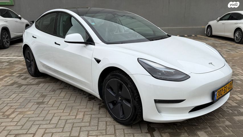 מודעת רכב טסלה מודל 3