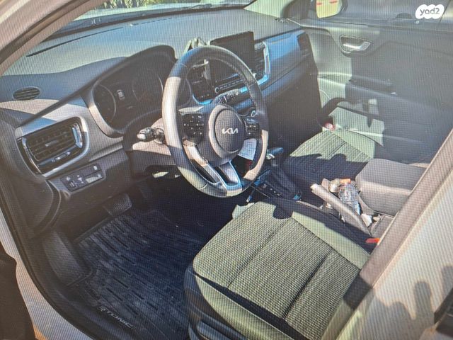 מודעת רכב קיה סטוניק