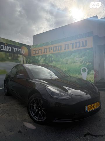 מודעת רכב טסלה מודל 3