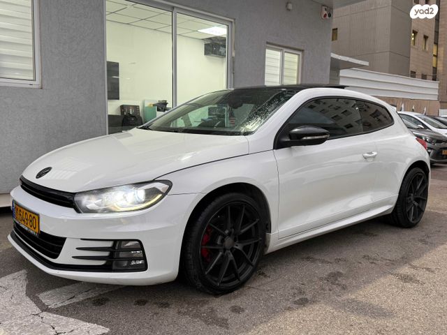 מודעת רכב פולקסווגן שירוקו