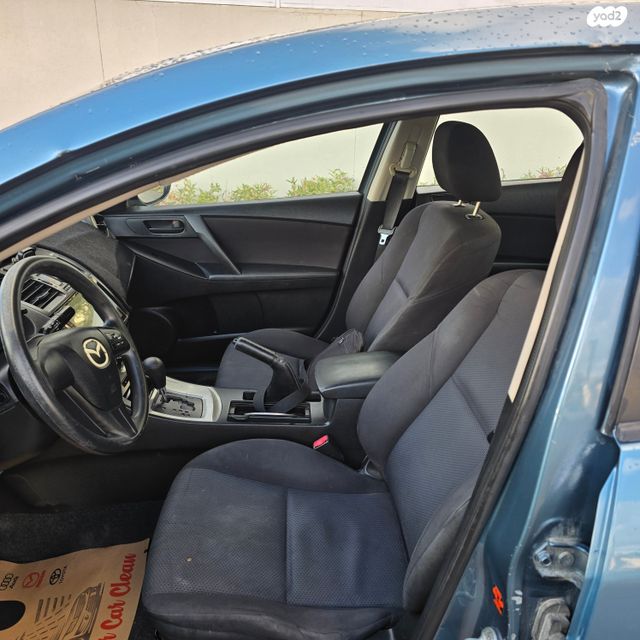 מודעת רכב מאזדה 3