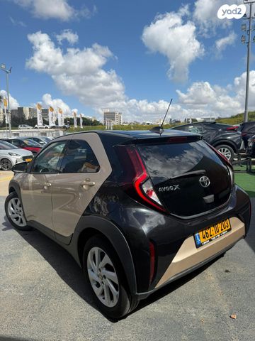 מודעת רכב טויוטה אייגו X