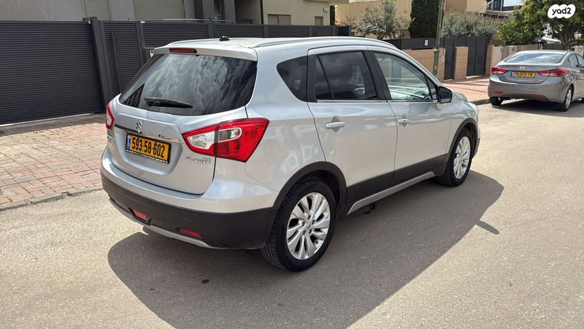 מודעת רכב סוזוקי קרוסאובר 2